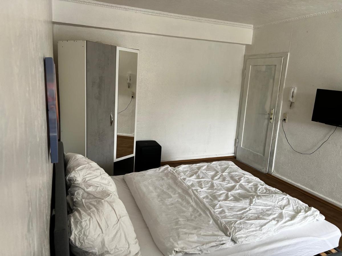 Moebliertes Wohnung Am Geroweiher Moenchengladbach Esterno foto