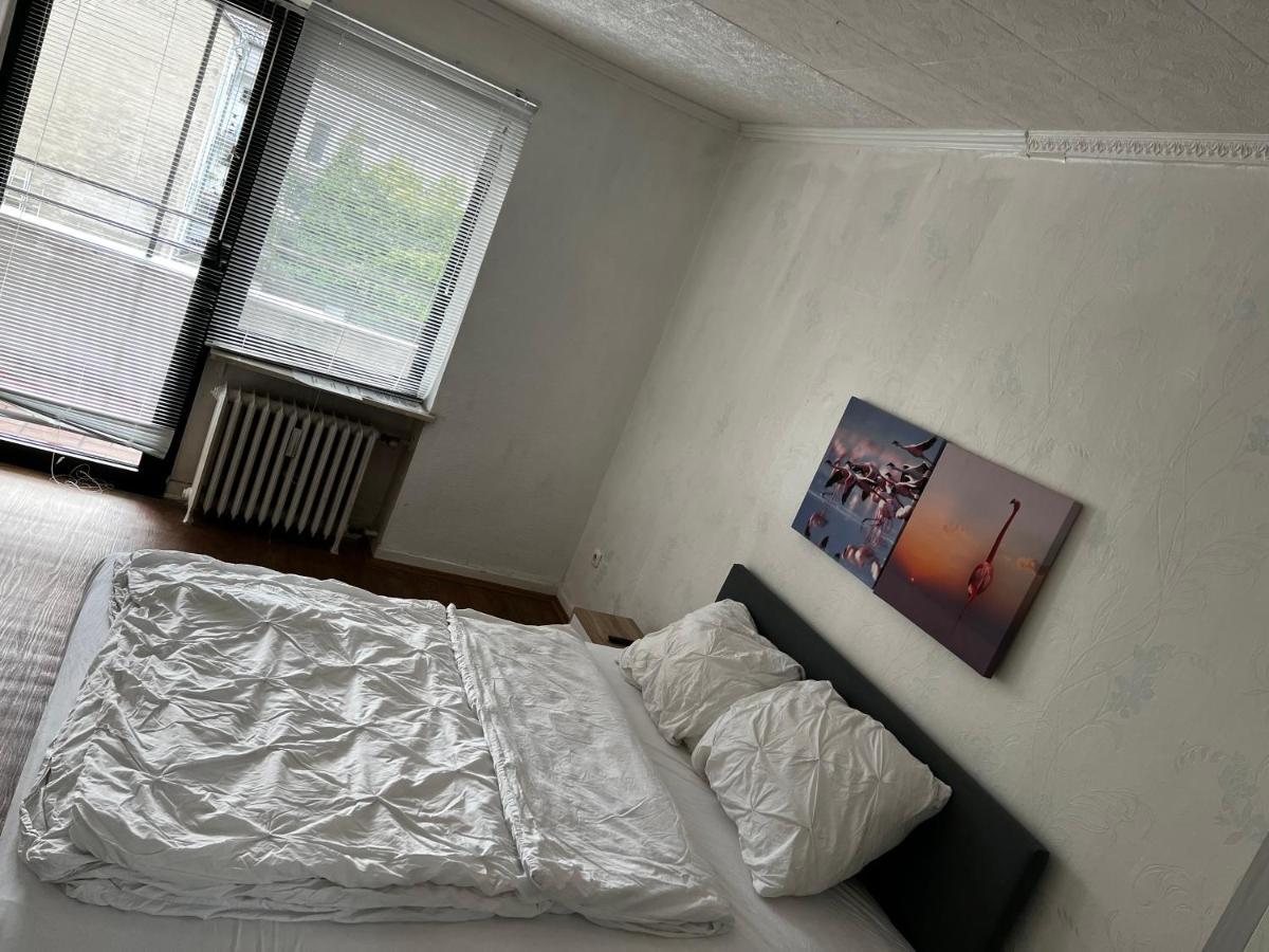 Moebliertes Wohnung Am Geroweiher Moenchengladbach Esterno foto