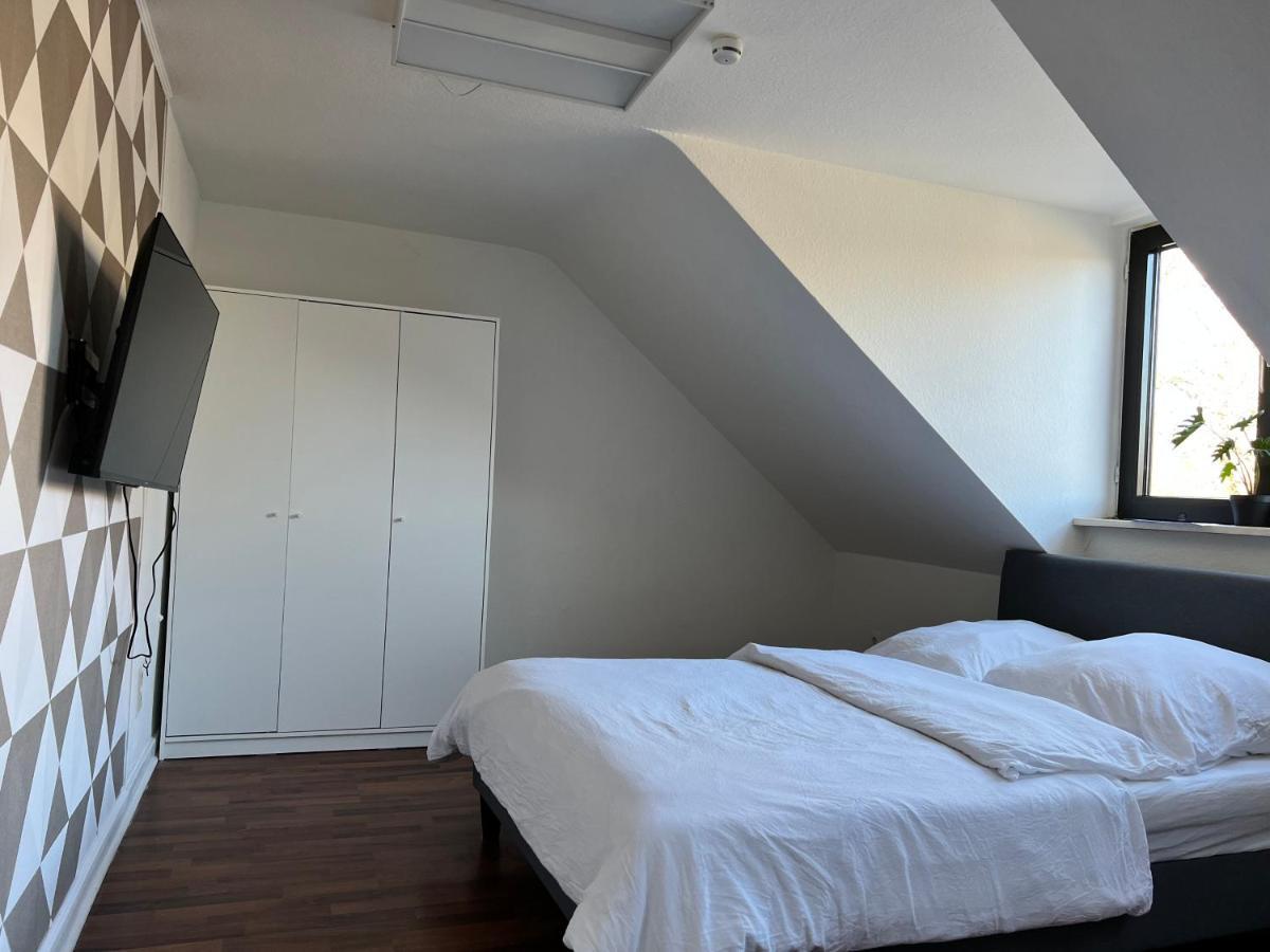 Moebliertes Wohnung Am Geroweiher Moenchengladbach Esterno foto
